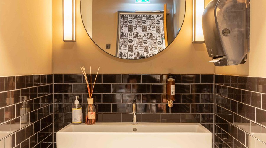 L`Osteria Osnabrück Gäste-WC 1